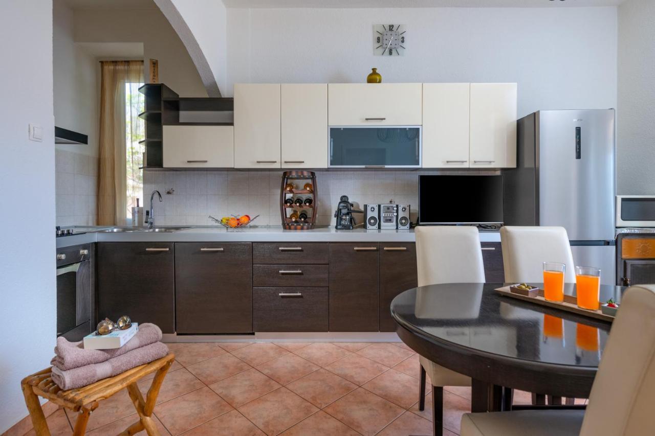 Apartment Dobric Koromačno Exteriér fotografie